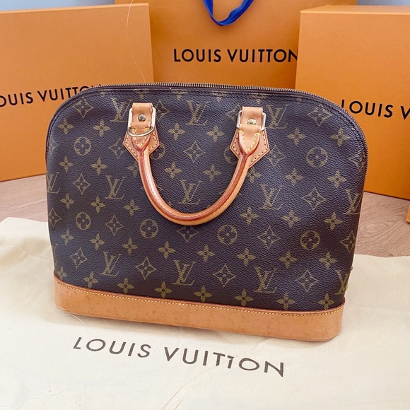 💖PRETTY💖 Louis Vuitton Auth Alma Satchel! - Picture 4 of 11